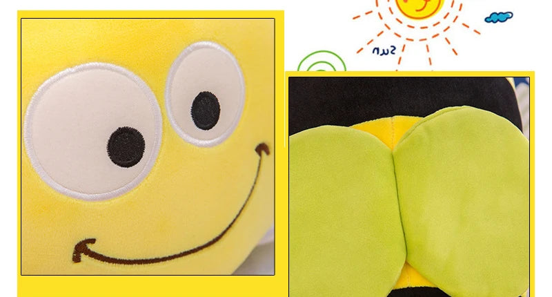 Detalle del peluche de abeja con acercamiento al rostro y a las alas verde claro